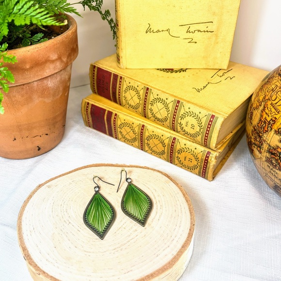 Green String Art Leaf Shaped Earrings with Rhinestone Embellishments - Picture 9 of 9